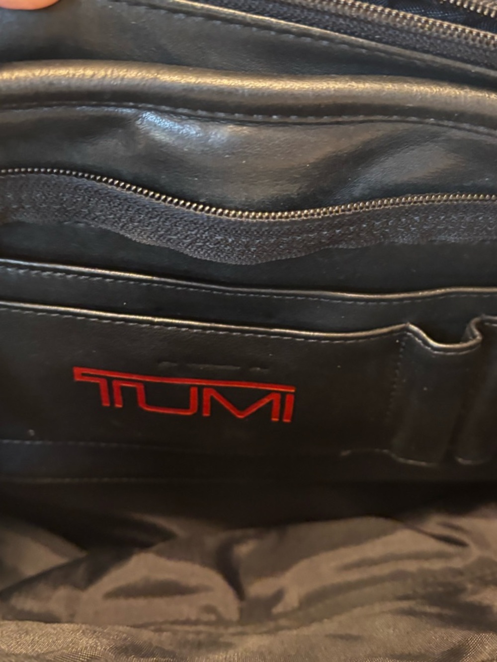 TUMI Black Leather Laptop Briefcase Expandable Work Travel Bag 16” - Picture 11 of 12